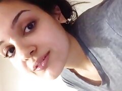 Angela White va porno jeune amateur francais sucer et lécher tout ce qu'il veut qu'elle