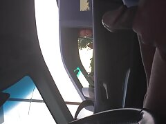 Une MILF bronzée attire sa belle-fille video x amateur gratuit naïve dans un trio pervers