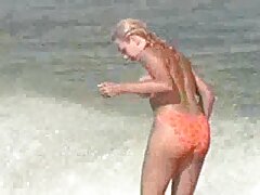 Dame en vidéos de sexe amateur français bas résille obtient des chars excités aux menottes et au collier