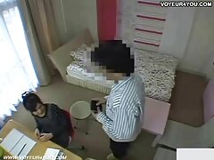 Deux femmes excitées video amateur couple francais se font baiser la chatte dans un trio