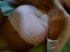Une nana avec de gros faux seins se fait défoncer sur porno amatrices françaises le canapé aujourd'hui