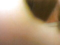 Une belle brune se porno amateur vf fait masser le cul rond et serré ici