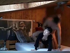 Ginger en vidéo solo utilise un gode rouge pour se masturber la amatrice x française fente