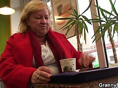 Jeune mari en chaleur baise sa site porno amateur français femme latina au lieu de dîner