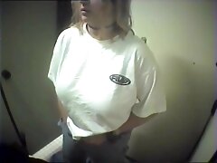 La blonde japonaise est là pour lui donner satisfaction french anal amateur orale et le rendre heureux