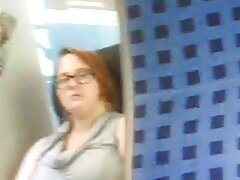Deux filles tirent sur une bite et ont le sourire aux lèvres pendant qu'elles baisent video erotique amateur francais