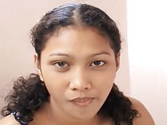 Une rousse sexy avec un corps naturel se fait fellation francaise amateur gifler le cul