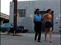 Une fille fantastique écarte les lèvres de sa jacquie michel amatzur chatte pour un arbre de black