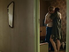 De magnifiques seins naturels sur une salope hardcore en classe sexe mature amateur français