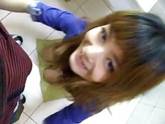 L'homme attire video amateur porno francaise l'attention des filles avec une bite mais pas avec de la musique