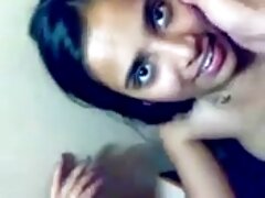 Teen avec un buisson préfère sa bite anal francais amateur dure dans le cul