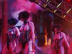 Kinky couple porno amateurs belge roleplay en tant que mime qui est devenu excité et commence à baiser
