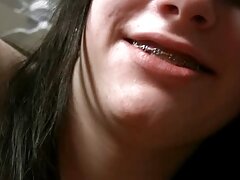 Mia Malkova fait l'amour lesbien sensuel avec Aidra Fox sex tape couple francais