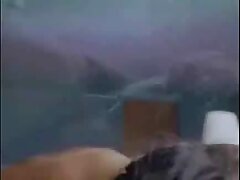 La douce dame aux cheveux longs Lilu Moon chevauche la sexe amateur plage naturiste puissante bite de Charlie Dean