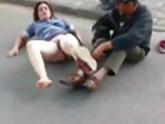 Adorable amatrice brune chevauchant la bite sexe french amateur de son partenaire dans une vieille maison