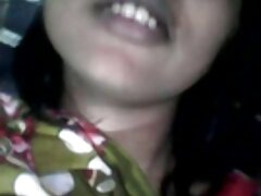 Baby-sitter rebondissant sur sa bite pendant que la femme porno mature amateur français regarde
