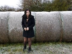 Des bites noires éjaculent dans des chattes blanches dans une video amateur sexe français compilation de creampie chaude
