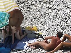 John Strong fait de River Fox son cochon sale qui satisfait tous les besoins videos amateurs français
