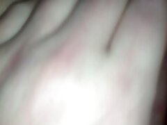 Une adolescente japonaise juteuse se doigte porn amateur belge en suçant une bite
