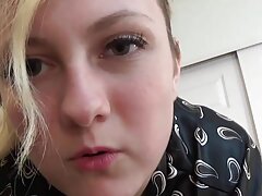 Une blonde au joli cul rond se fait baiser par son sexe amatrice française partenaire black