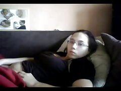 Babe avec femme amatrice française des nattes reçoit une bite dure et devient heureuse