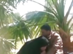 Une blonde chaude rend l'anniversaire de son vidéo française amateur homme vraiment mémorable avec son corps